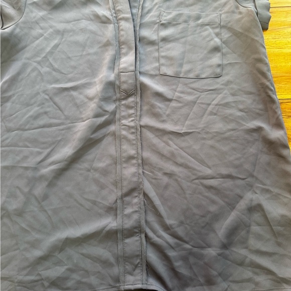 Simply Vera Vera Wang Grey Short Rolled Sleeve Blouse Size Medium Office Work - Picture 8 of 9
